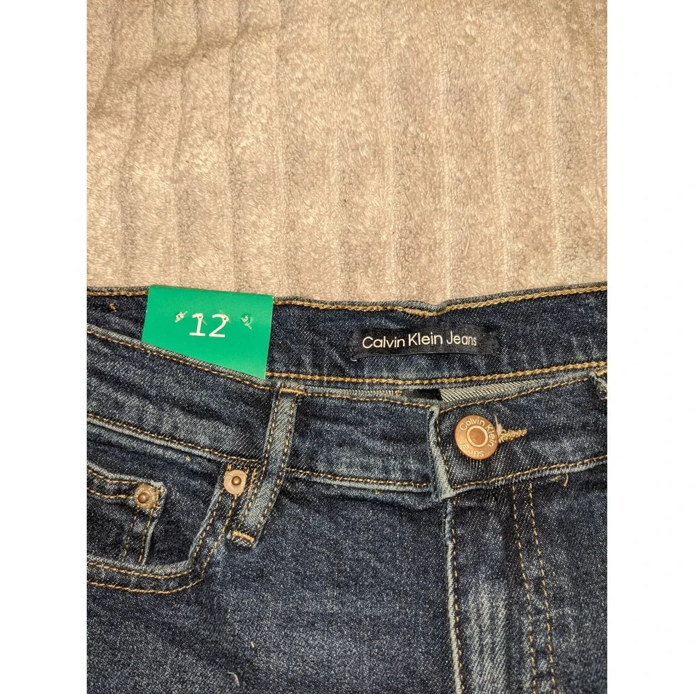 Calvin Klein High Rise Denim Mom‎ Shorts Dark Wash Classic Size 12 NWT